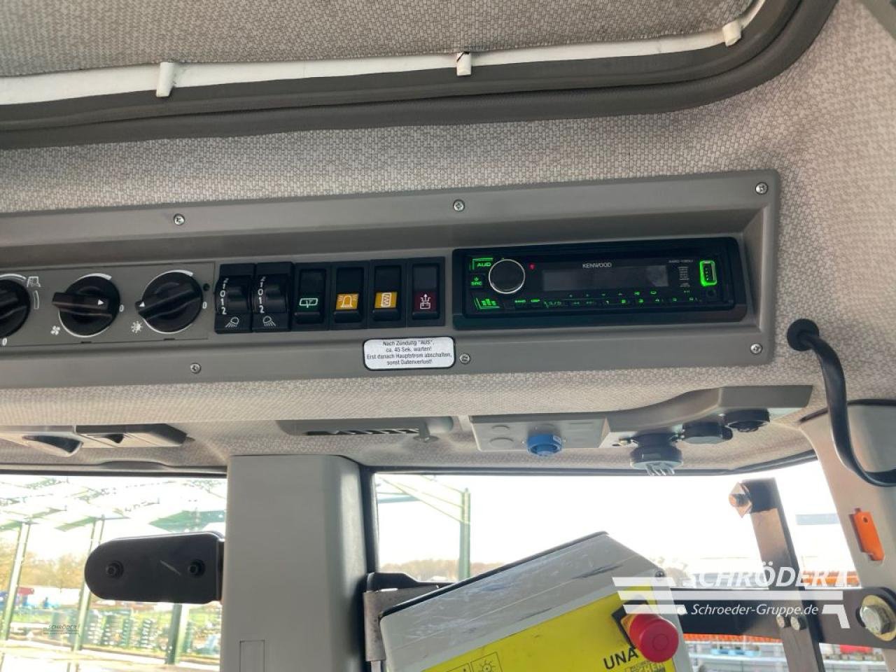 Traktor typu Fendt 412 VARIO TMS + DÜCKER UNA 500, Gebrauchtmaschine v Wildeshausen (Obrázek 23)