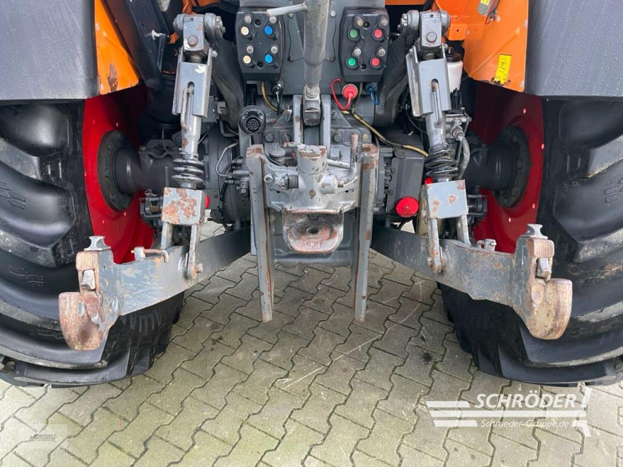 Traktor typu Fendt 412 VARIO TMS + DÜCKER UNA 500, Gebrauchtmaschine v Wildeshausen (Obrázek 27)