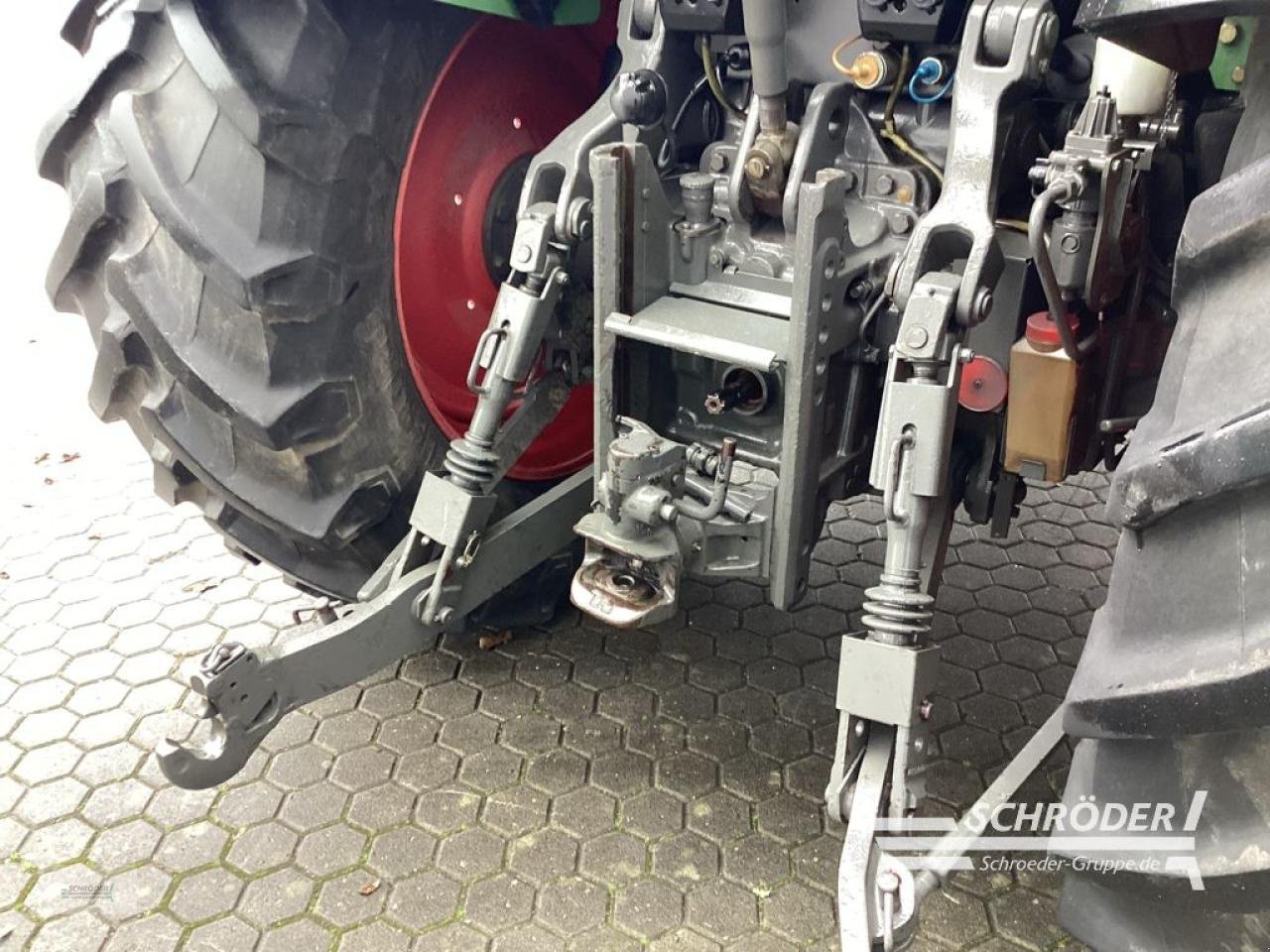 Traktor van het type Fendt 412 VARIO TMS, Gebrauchtmaschine in Norden (Foto 4)