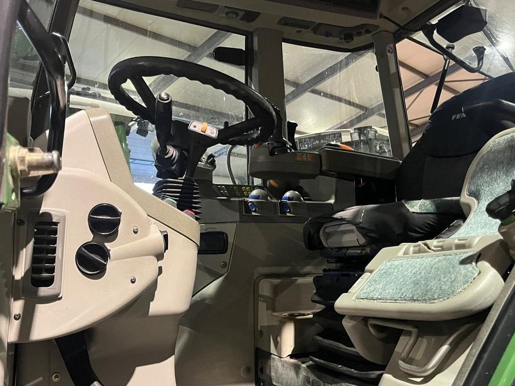 Traktor des Typs Fendt 412 Vario, Gebrauchtmaschine in Hapert (Bild 5)