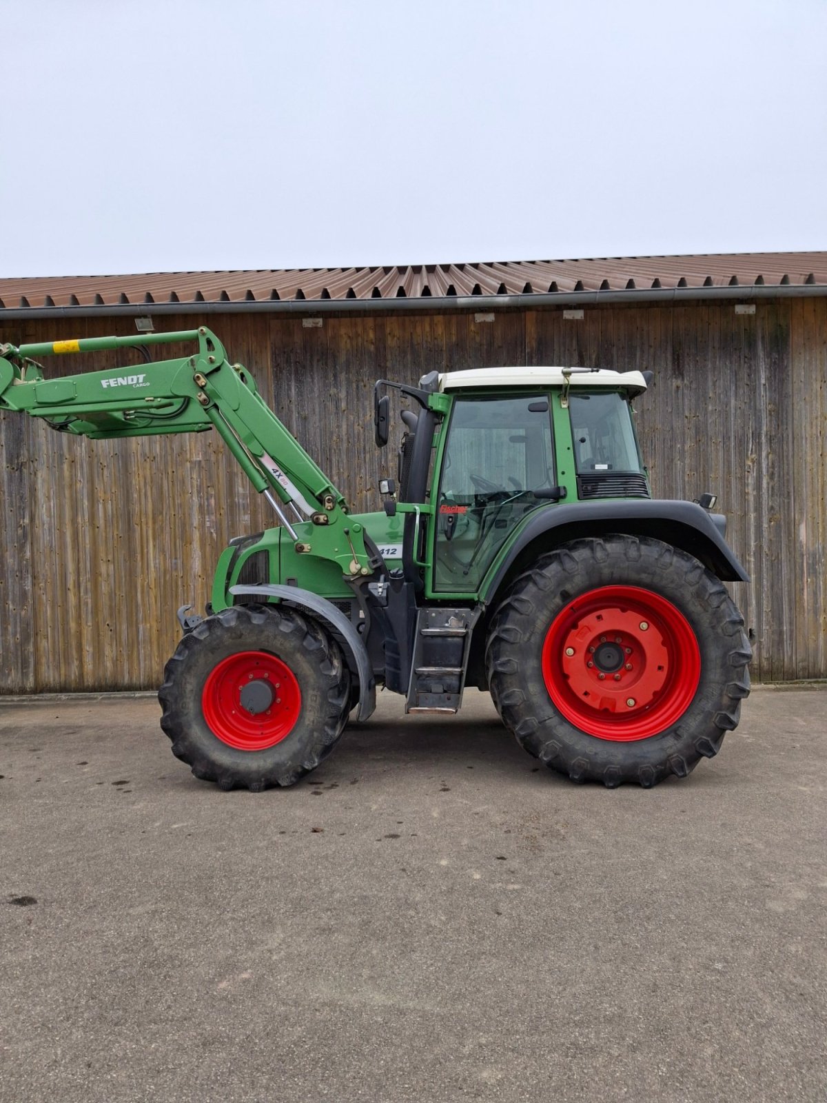 Traktor типа Fendt 412  Vario, Gebrauchtmaschine в Neuburg / Ka. (Фотография 1)