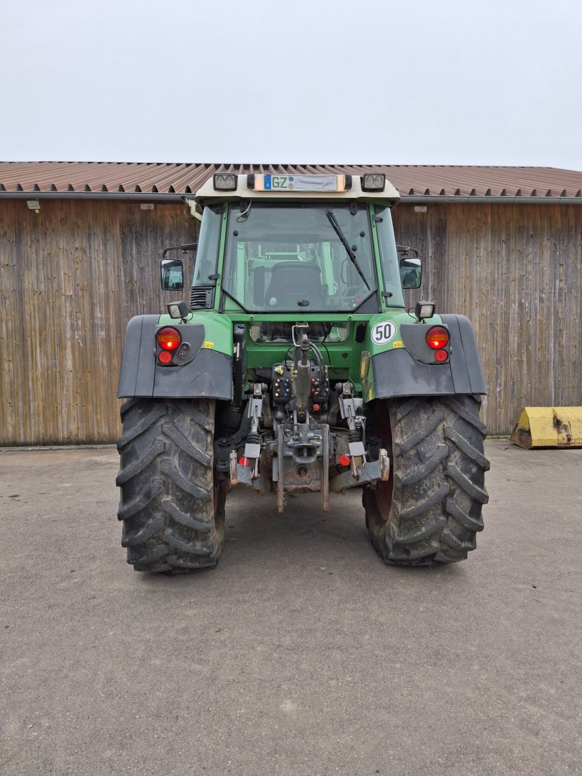 Traktor типа Fendt 412  Vario, Gebrauchtmaschine в Neuburg / Ka. (Фотография 3)