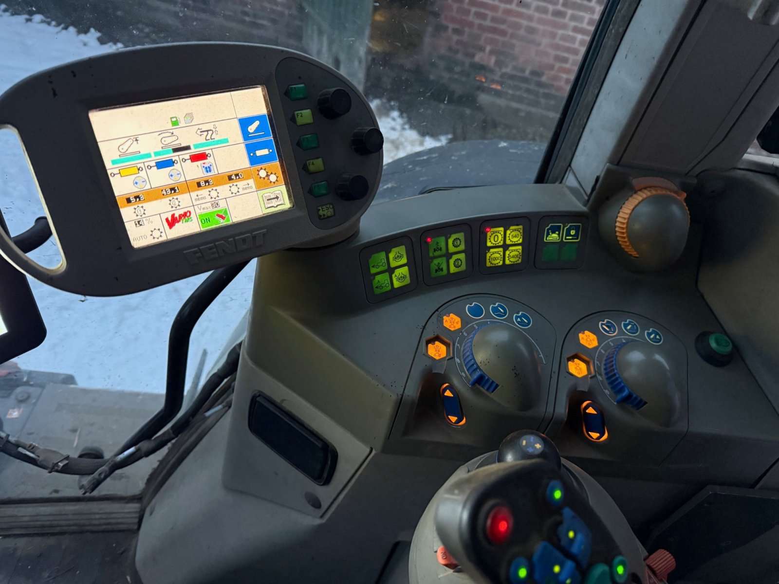 Traktor typu Fendt 412  Vario, Gebrauchtmaschine w Bergen (Zdjęcie 3)