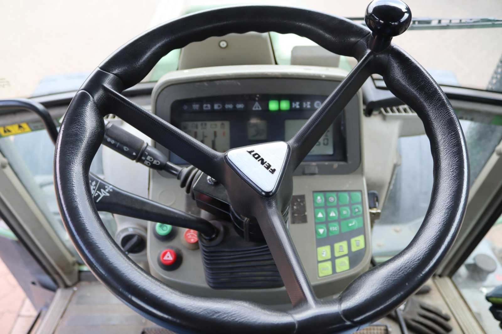 Traktor typu Fendt 412  Vario, Gebrauchtmaschine v Wendeburg (Obrázek 9)