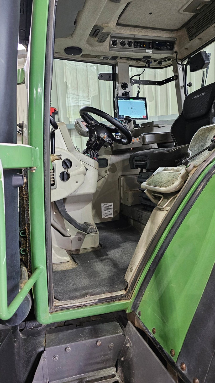 Traktor typu Fendt 412  Vario, Gebrauchtmaschine w Gernach (Zdjęcie 4)