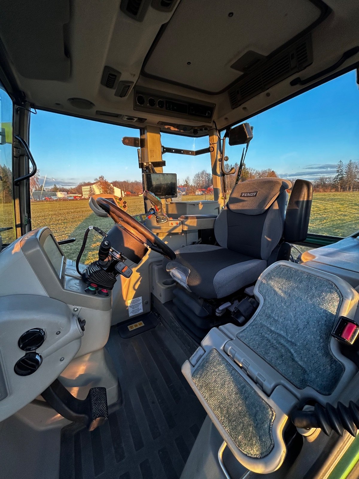 Traktor typu Fendt 412  Vario, Gebrauchtmaschine v Wehringen (Obrázek 10)