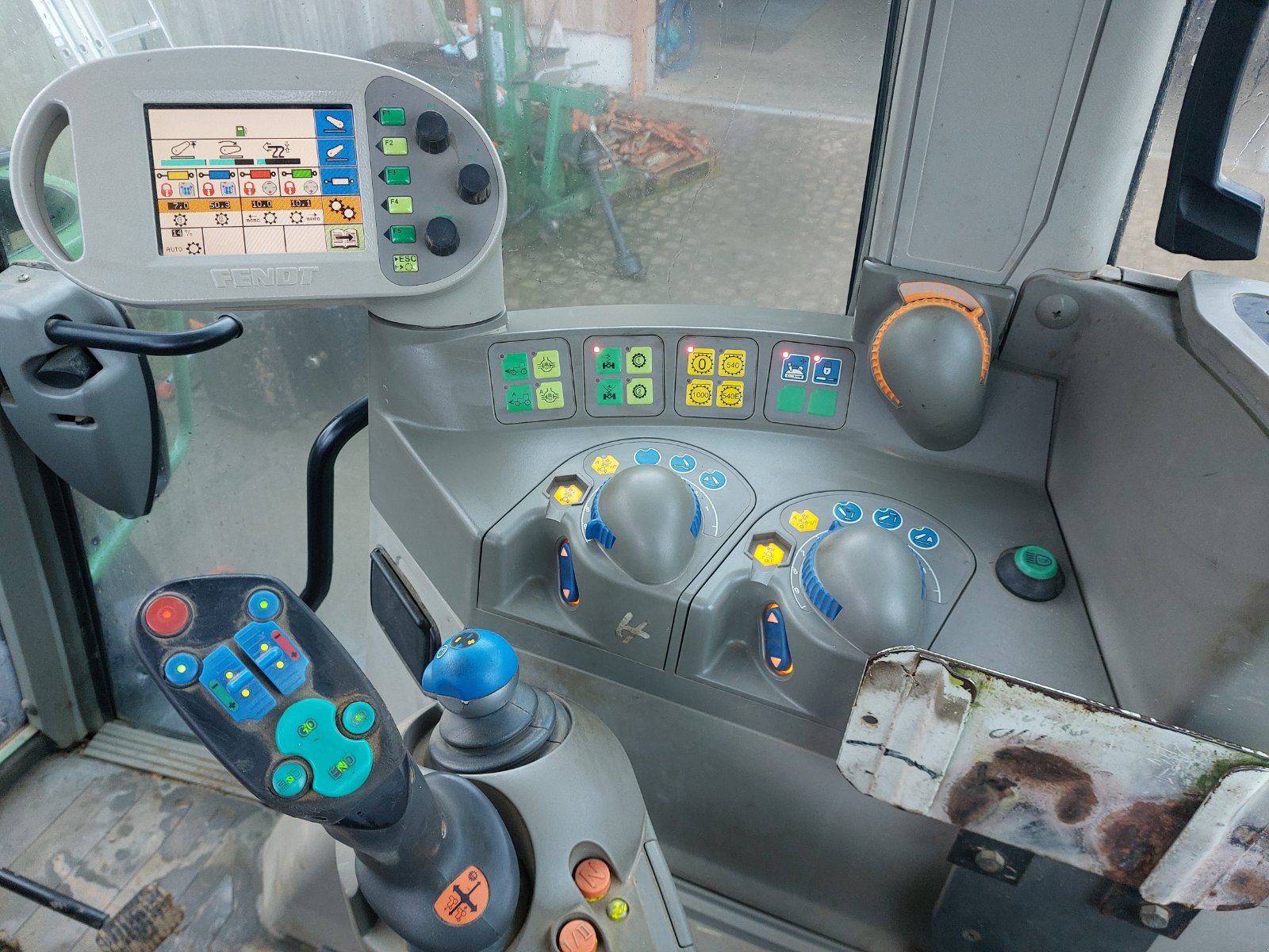 Traktor del tipo Fendt 412  Vario, Gebrauchtmaschine In Denkendorf (Immagine 3)