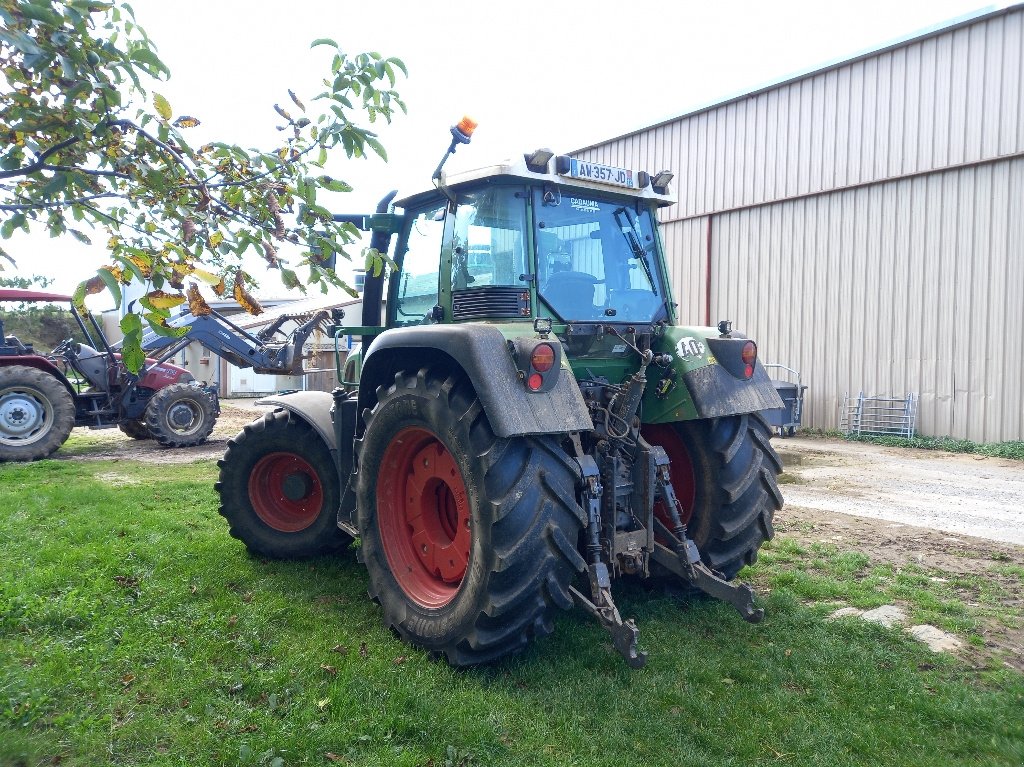 Traktor van het type Fendt 413 VARIO, Gebrauchtmaschine in Saint-Affrique (Foto 4)