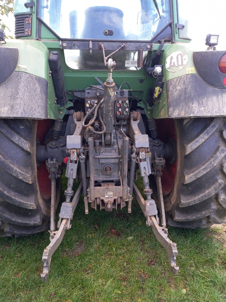 Traktor van het type Fendt 413 VARIO, Gebrauchtmaschine in Saint-Affrique (Foto 10)