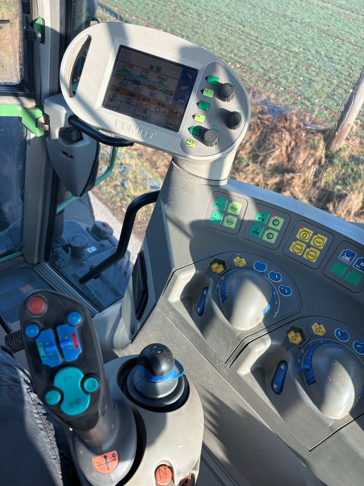 Traktor du type Fendt 413, Gebrauchtmaschine en Neunburg vorm Wald (Photo 8)