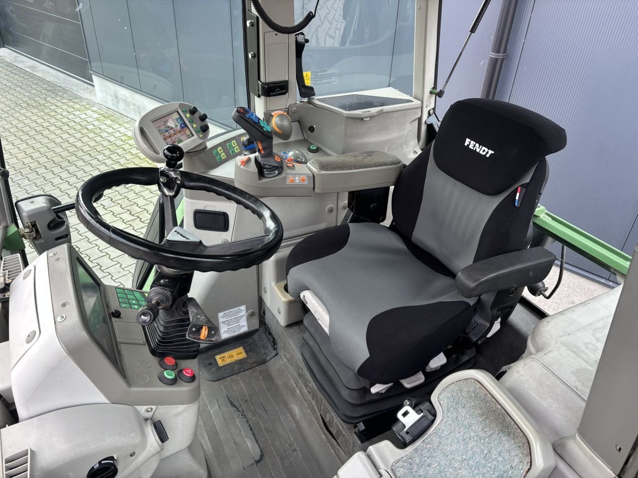 Traktor des Typs Fendt 414 Vario Tms, Gebrauchtmaschine in Daarle (Bild 10)