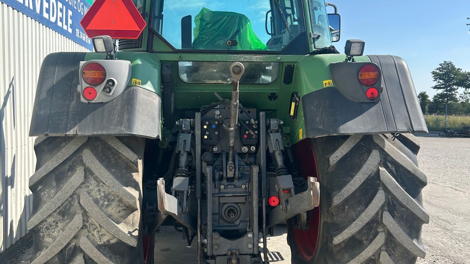 Traktor типа Fendt 415 VARIO TMS Med Fendt Frontlæsser 4x80, Gebrauchtmaschine в Rødekro (Фотография 10)