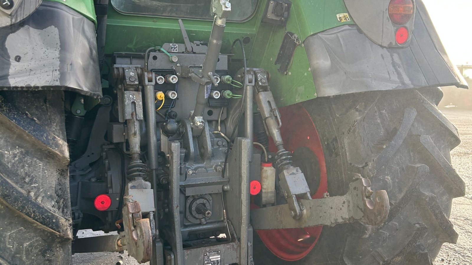 Traktor от тип Fendt 415 VARIO TMS Med Frontlæsser Trima +4.1, Gebrauchtmaschine в Rødekro (Снимка 9)