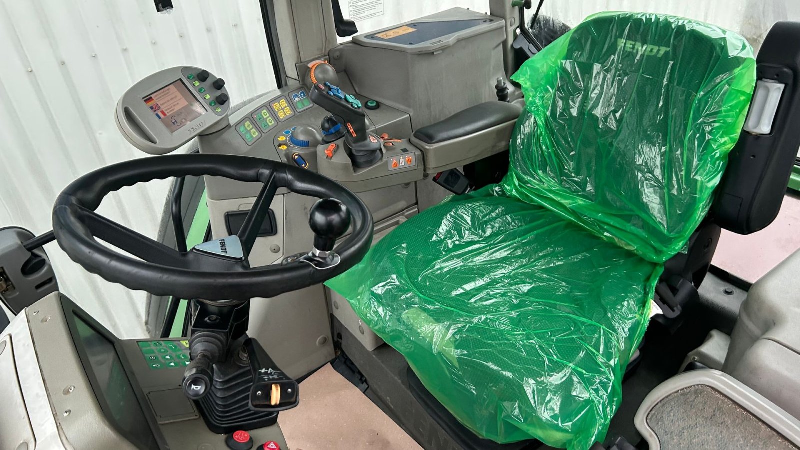 Traktor типа Fendt 415 VARIO TMS Med Trima Frontlæsser 4.1, Gebrauchtmaschine в Rødekro (Фотография 11)