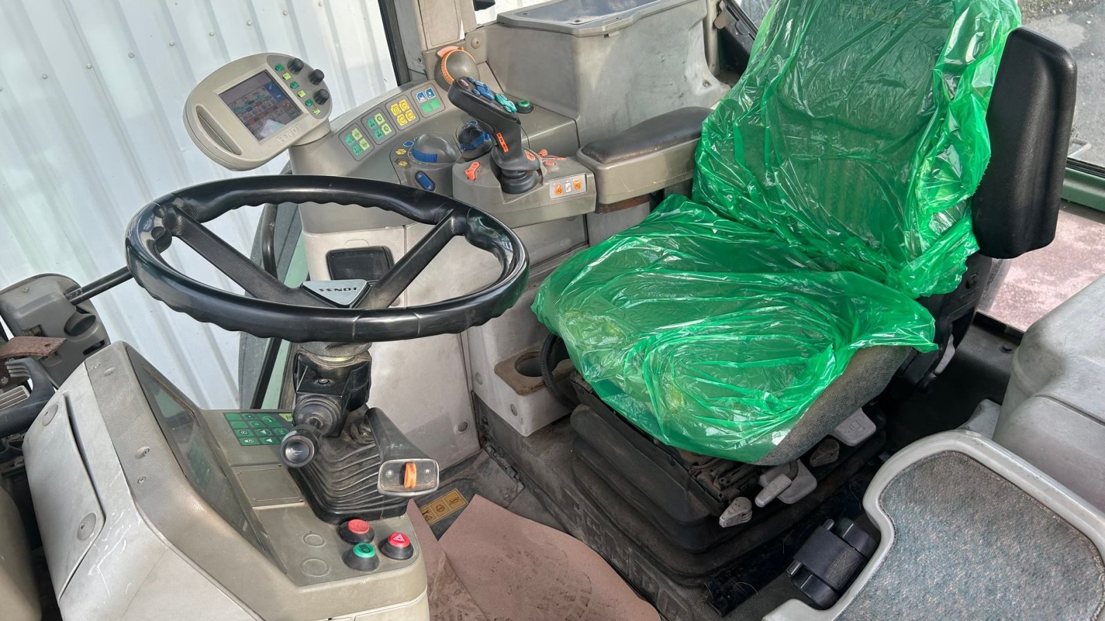 Traktor des Typs Fendt 415 VARIO TMS, Gebrauchtmaschine in Rødekro (Bild 11)