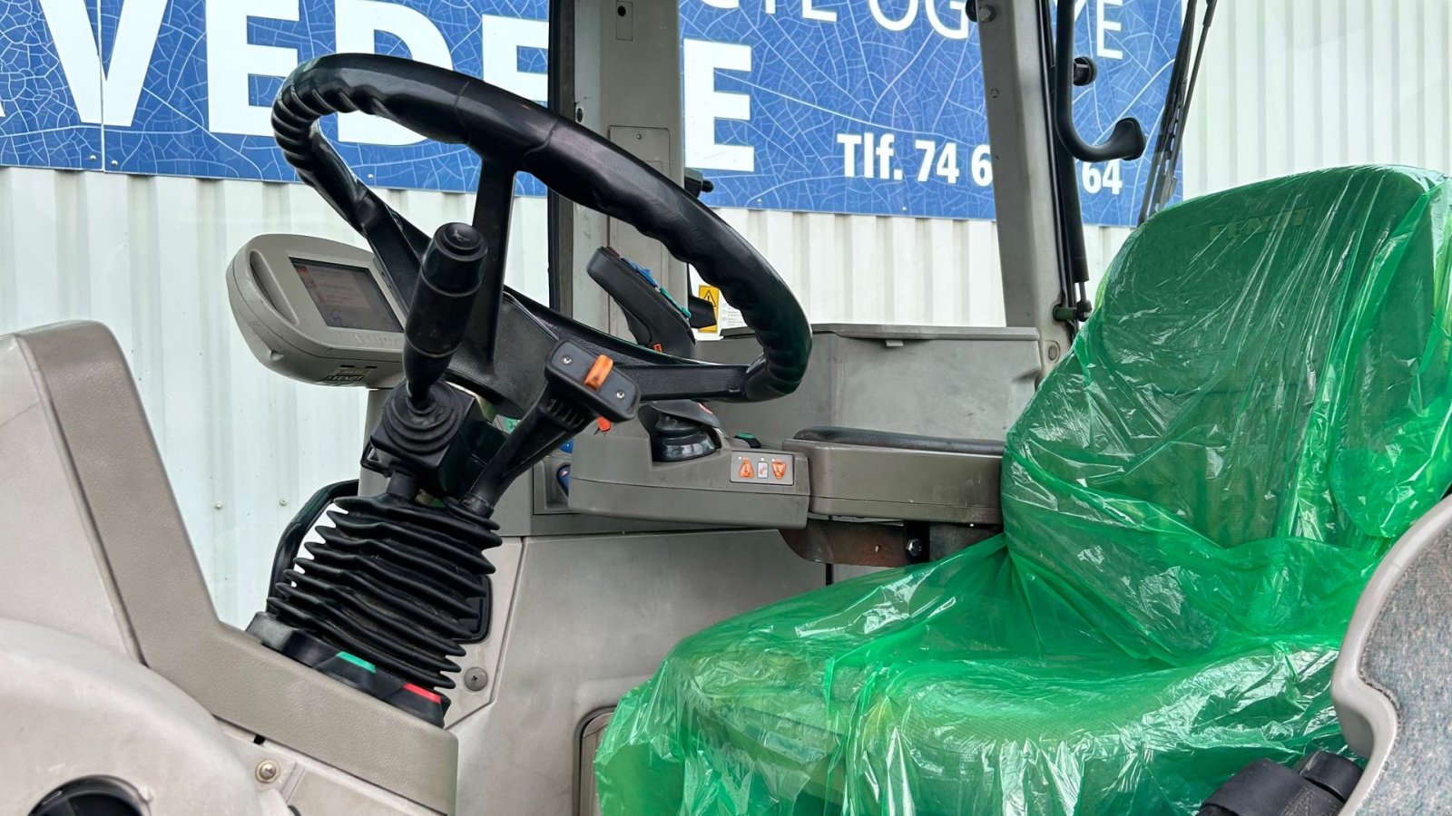 Traktor van het type Fendt 415 VARIO TMS, Gebrauchtmaschine in Rødekro (Foto 12)