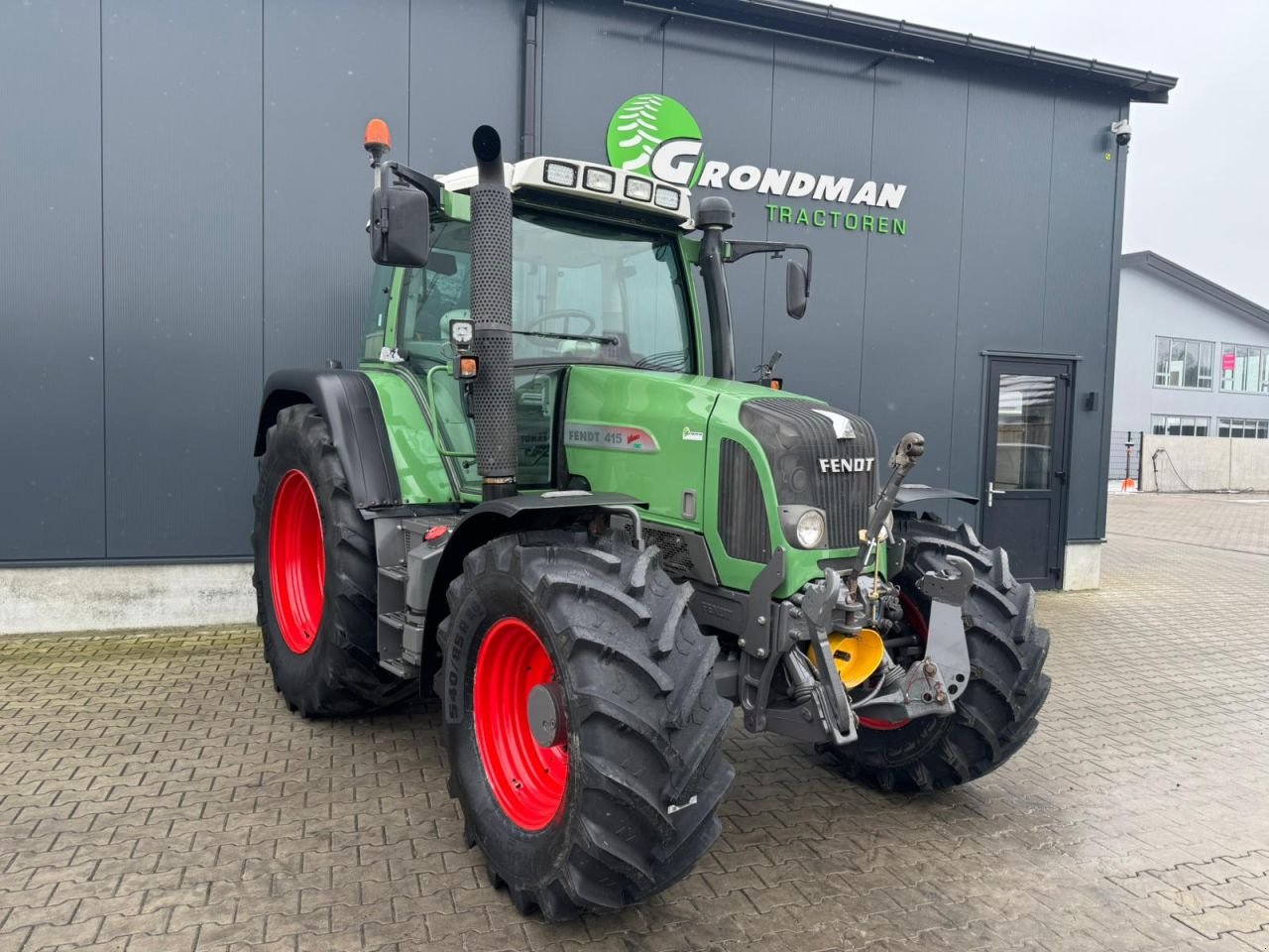 Traktor типа Fendt 415 Vario Tms, Gebrauchtmaschine в Daarle (Фотография 3)