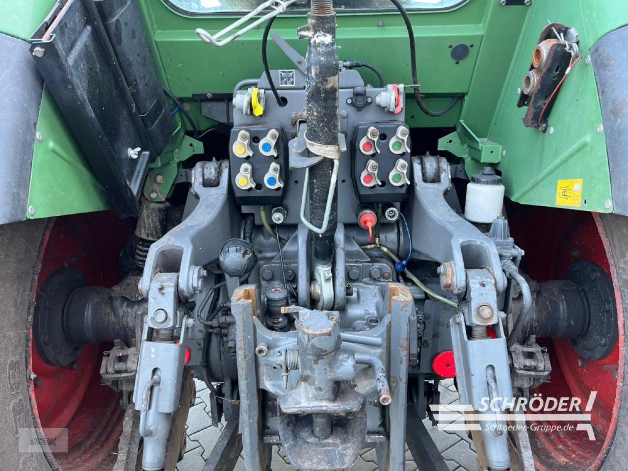 Traktor типа Fendt 415 VARIO TMS, Gebrauchtmaschine в Wildeshausen (Фотография 7)