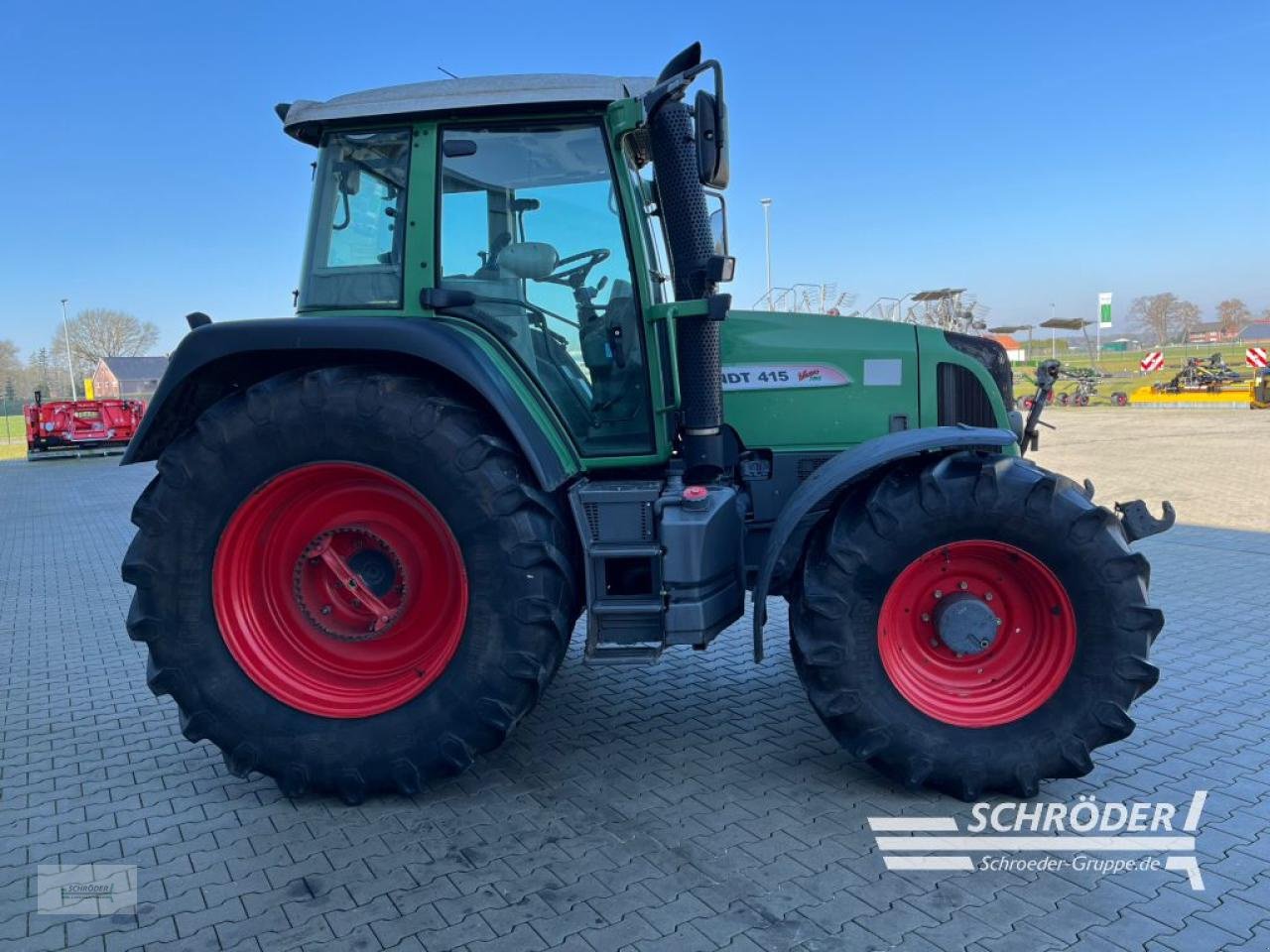 Traktor типа Fendt 415 VARIO TMS, Gebrauchtmaschine в Wildeshausen (Фотография 11)