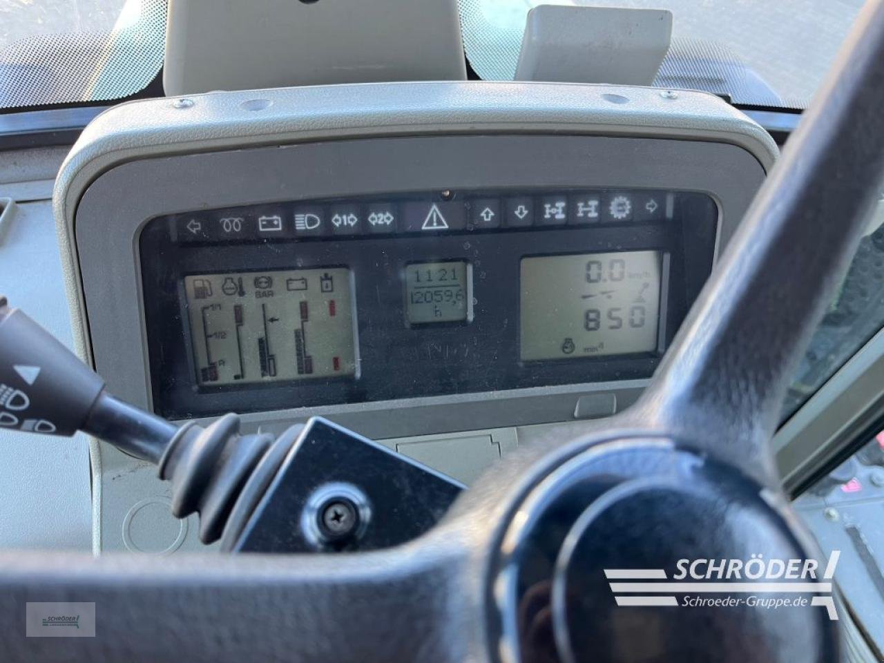 Traktor типа Fendt 415 VARIO TMS, Gebrauchtmaschine в Wildeshausen (Фотография 15)