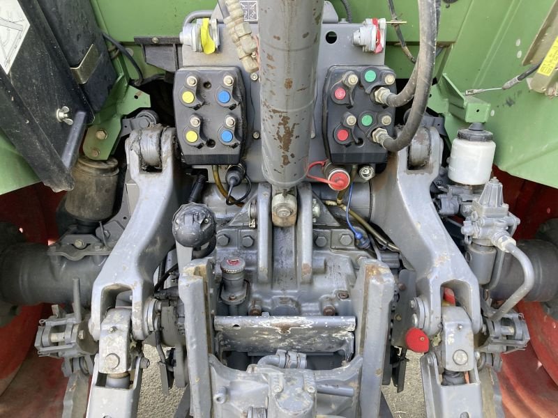 Traktor des Typs Fendt 415 VARIO, Gebrauchtmaschine in Wülfershausen an der Saale (Bild 8)