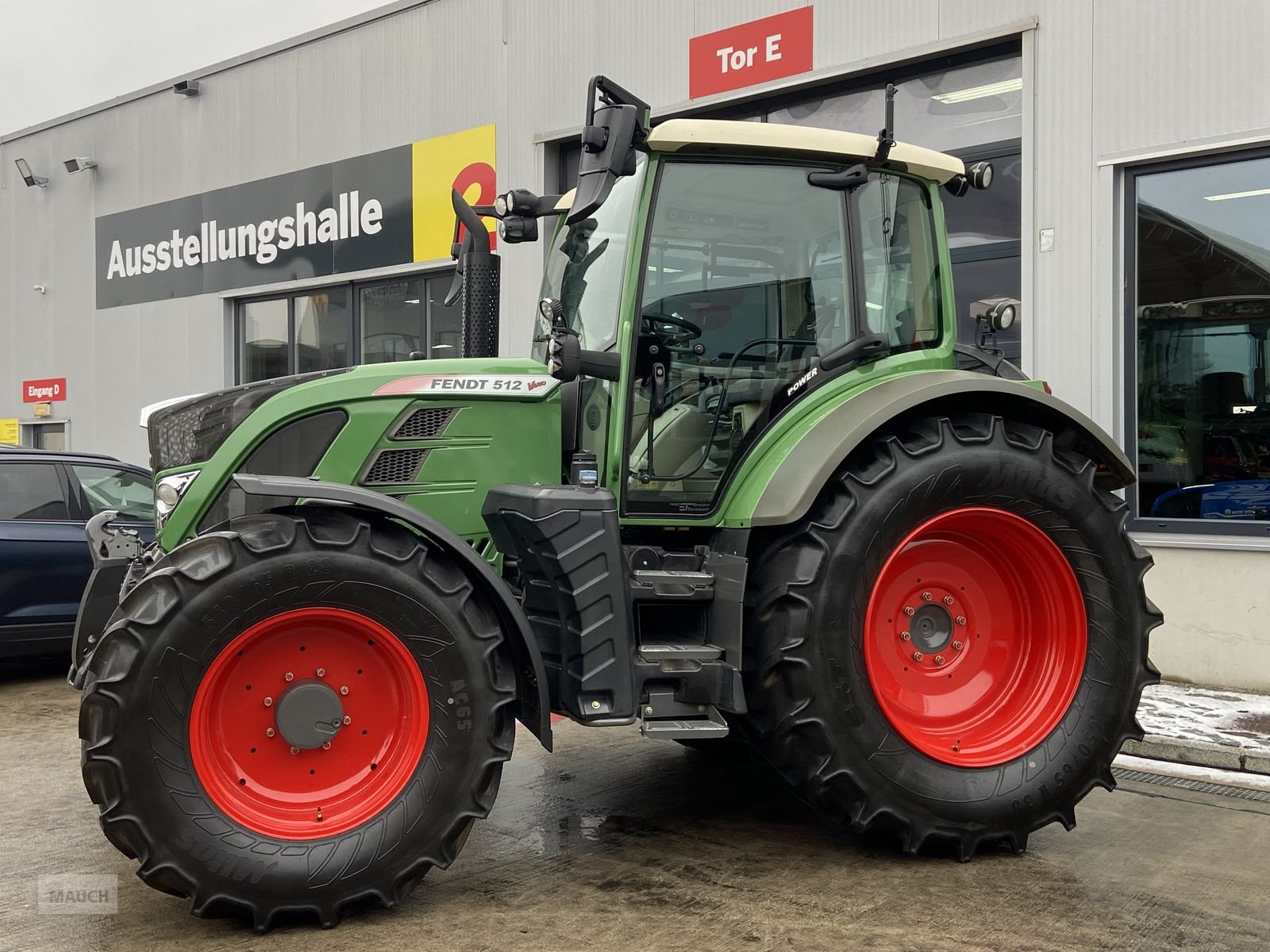 Traktor des Typs Fendt 512 Vario Power, Gebrauchtmaschine in Burgkirchen (Bild 3)