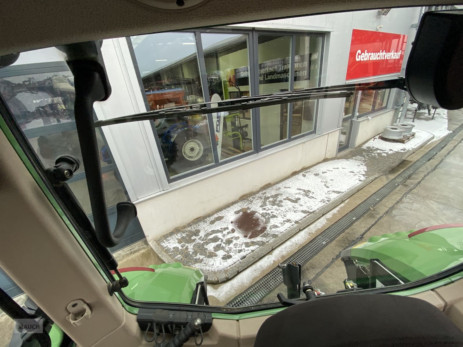 Traktor des Typs Fendt 512 Vario Power, Gebrauchtmaschine in Burgkirchen (Bild 14)