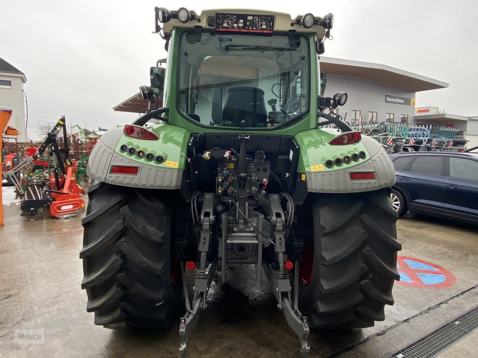 Traktor des Typs Fendt 512 Vario Power, Gebrauchtmaschine in Burgkirchen (Bild 4)
