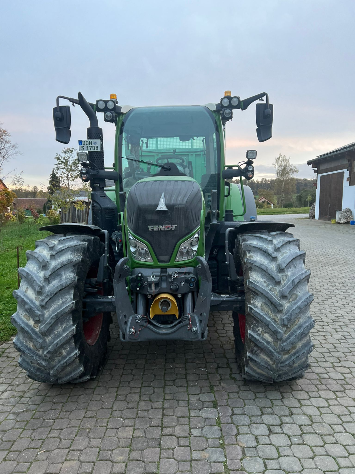 Traktor des Typs Fendt 512 Vario PowerPlus, Gebrauchtmaschine in Harburg (Bild 3)