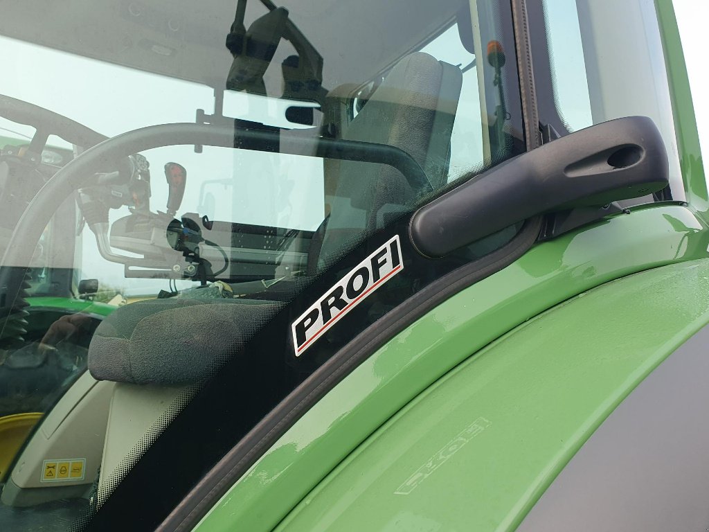 Traktor Türe ait Fendt 512 VARIO PROFI, Gebrauchtmaschine içinde BRECEY (resim 5)