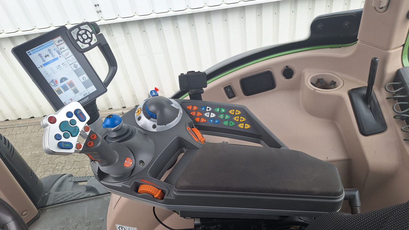 Traktor типа Fendt 512 Vario S4 Power+, Gebrauchtmaschine в Holle- Grasdorf (Фотография 12)