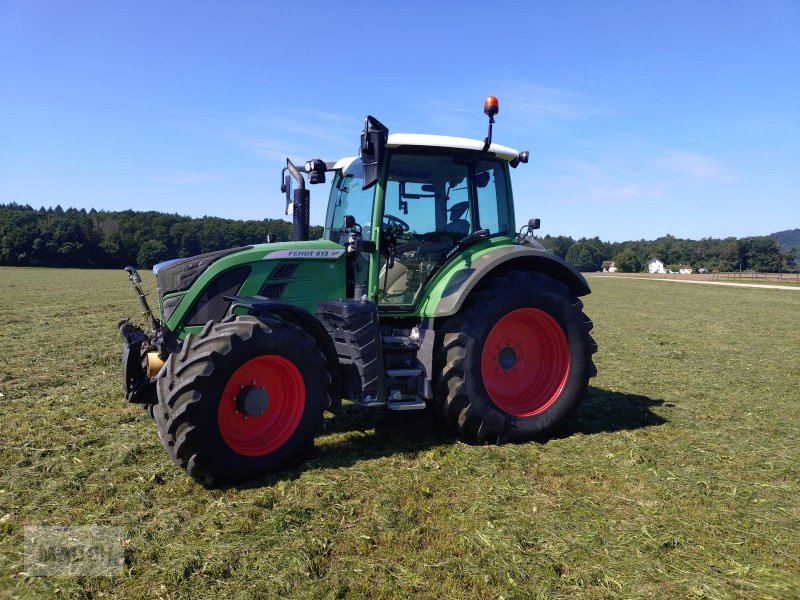 Traktor des Typs Fendt 513 Vario Power, Gebrauchtmaschine in Burgkirchen (Bild 1)
