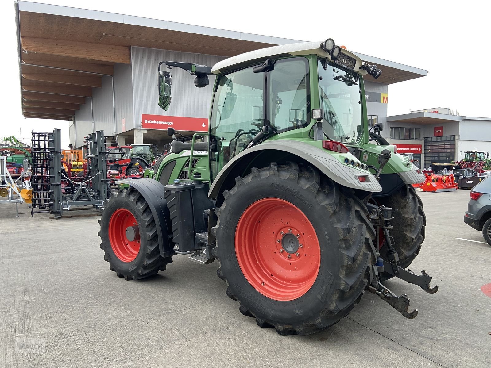 Traktor типа Fendt 513 Vario Power, Gebrauchtmaschine в Burgkirchen (Фотография 9)