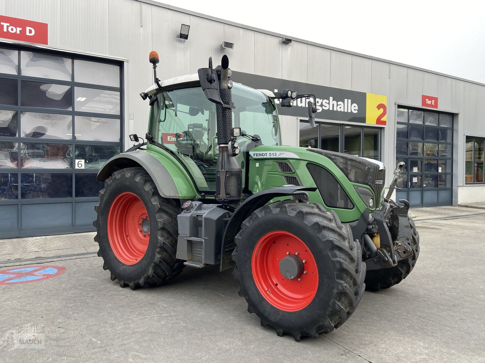 Traktor типа Fendt 513 Vario Power, Gebrauchtmaschine в Burgkirchen (Фотография 3)