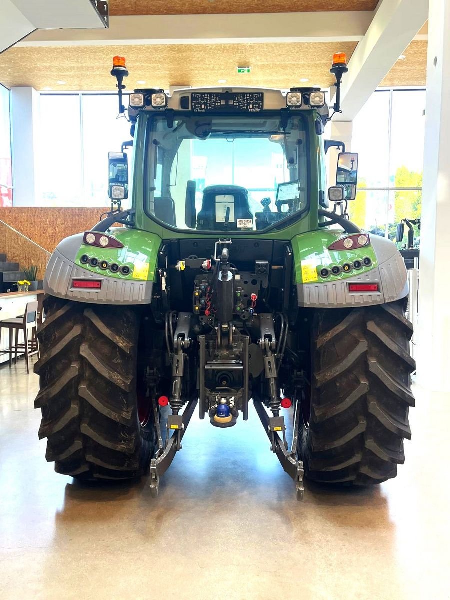 Traktor des Typs Fendt 513 Vario Profi+ FendtONE, Neumaschine in Wallern (Bild 3)