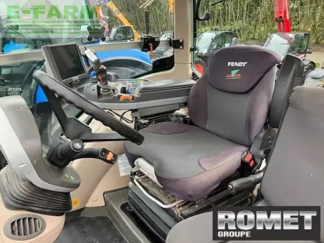 Traktor a típus Fendt 513 vario profi+ ProfiPlus, Gebrauchtmaschine ekkor: GENNES-SUR-GLAIZE (Kép 10)