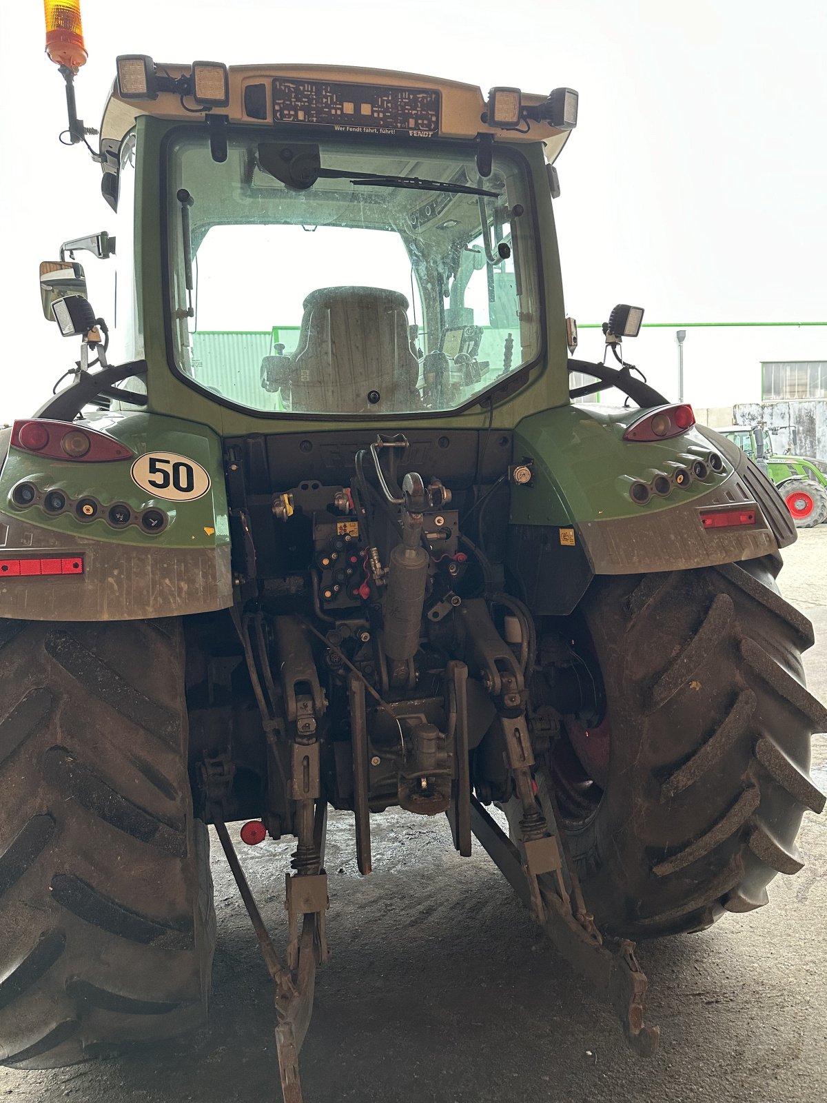 Traktor des Typs Fendt 513 Vario SCR Power, Gebrauchtmaschine in Hillerse (Bild 5)