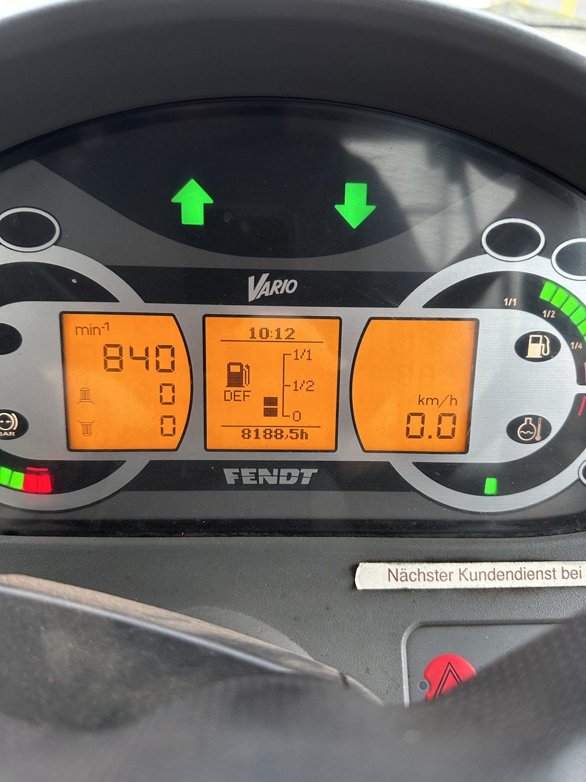 Traktor des Typs Fendt 513 Vario SCR Power, Gebrauchtmaschine in Hillerse (Bild 2)