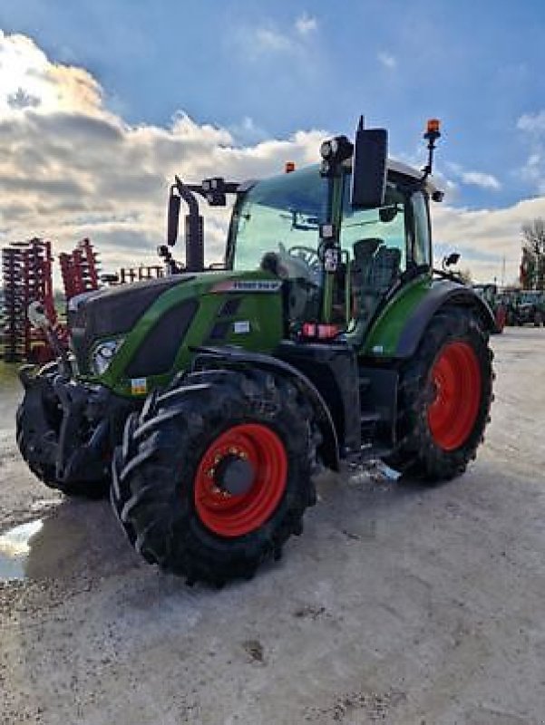 Traktor typu Fendt 514 PROFI PLUS, Gebrauchtmaschine v Monferran-Savès (Obrázek 2)