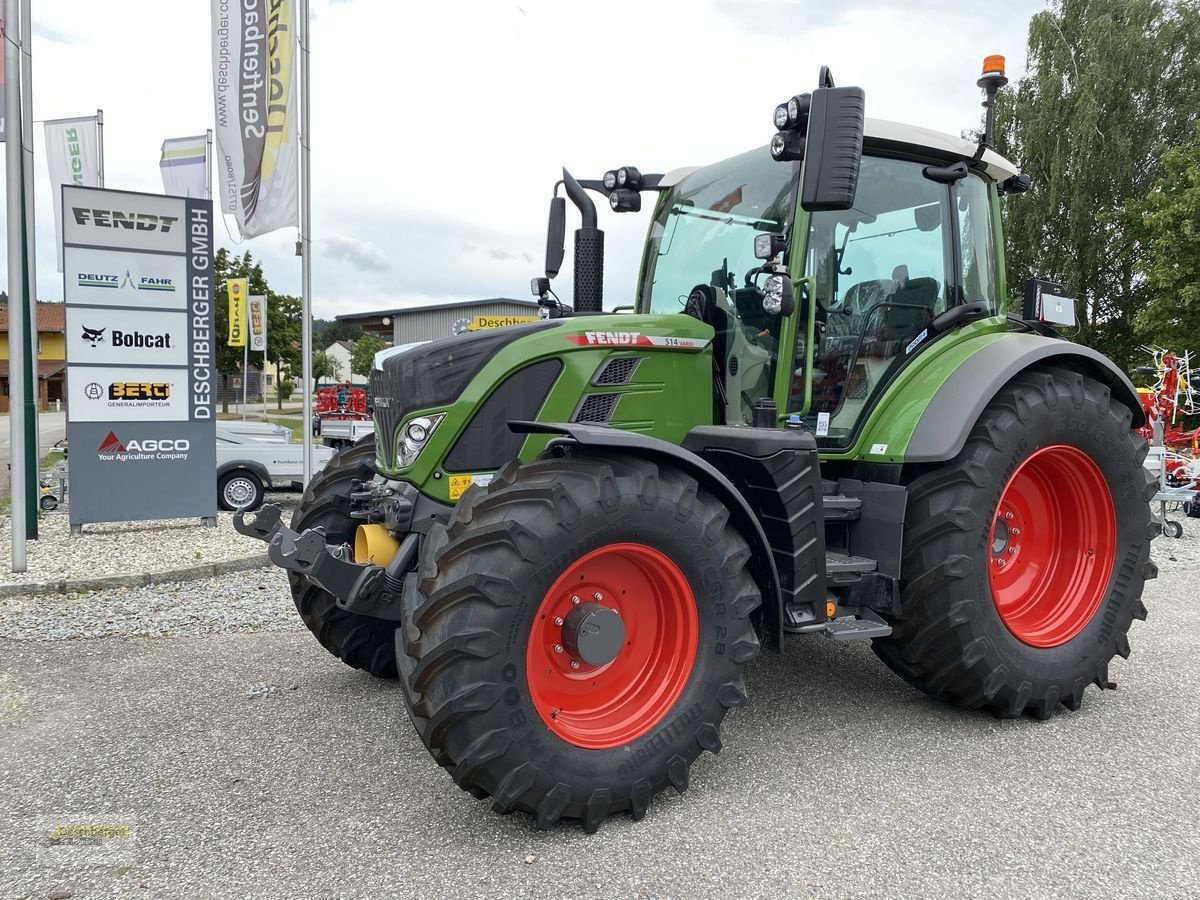 Traktor of the type Fendt 514 Vario Gen 3 Profi + Setting 2, Neumaschine in Senftenbach (Picture 1)