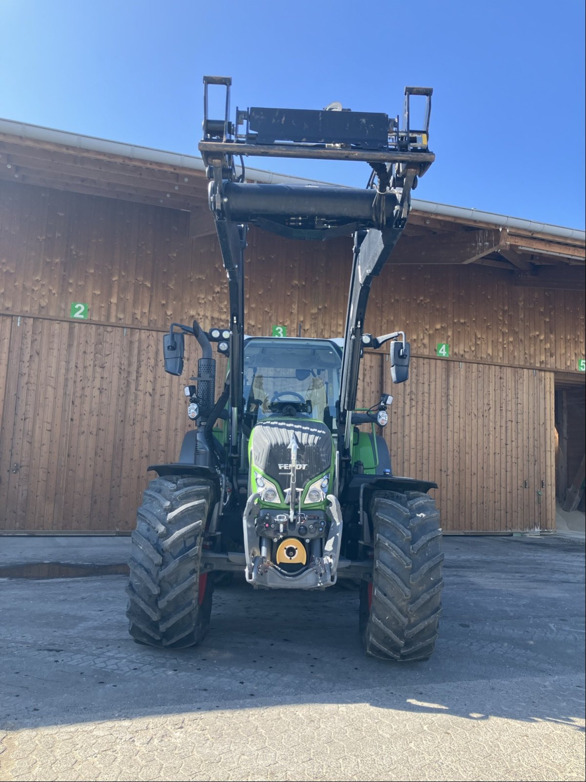 Traktor des Typs Fendt 514 Vario Gen3 Profi+ Setting2, Gebrauchtmaschine in Hillerse (Bild 4)