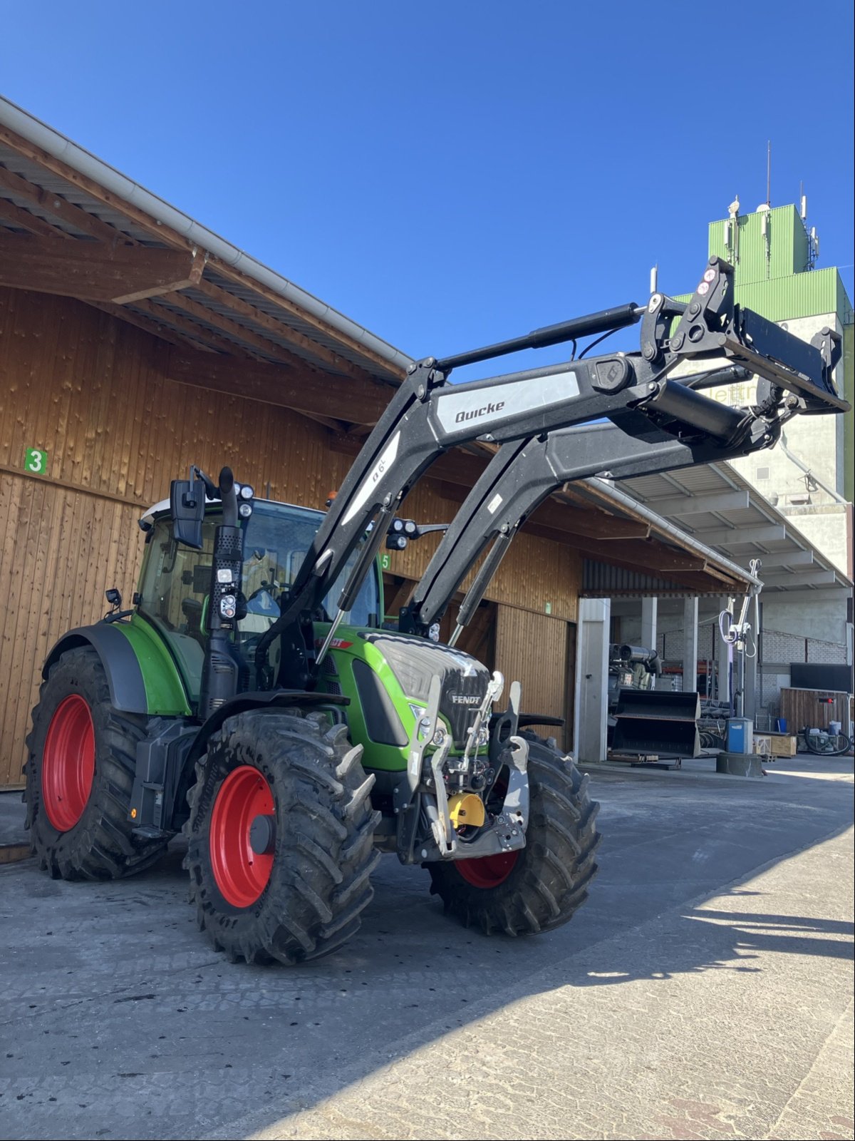 Traktor des Typs Fendt 514 Vario Gen3 Profi+ Setting2, Gebrauchtmaschine in Hillerse (Bild 2)