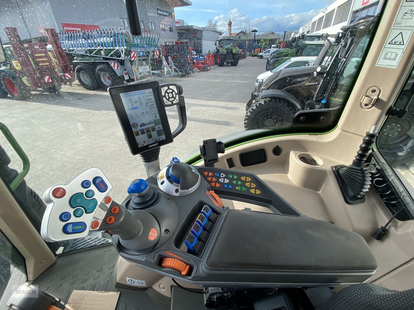 Traktor van het type Fendt 514 Vario Profi, Gebrauchtmaschine in Burgkirchen (Foto 12)