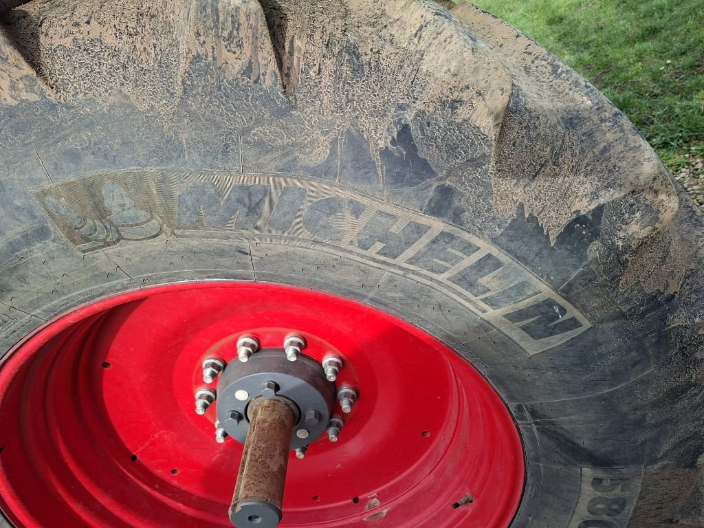 Traktor typu Fendt 514, Gebrauchtmaschine w CHEMAUDIN ET VAUX (Zdjęcie 11)