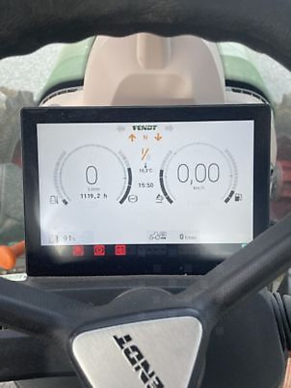Traktor des Typs Fendt 516 POWER PLUS, Gebrauchtmaschine in PEYROLE (Bild 4)