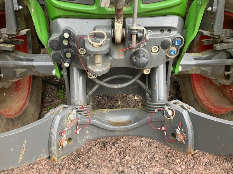 Traktor Türe ait Fendt 516 POWER, Gebrauchtmaschine içinde UZEMAIN (resim 4)
