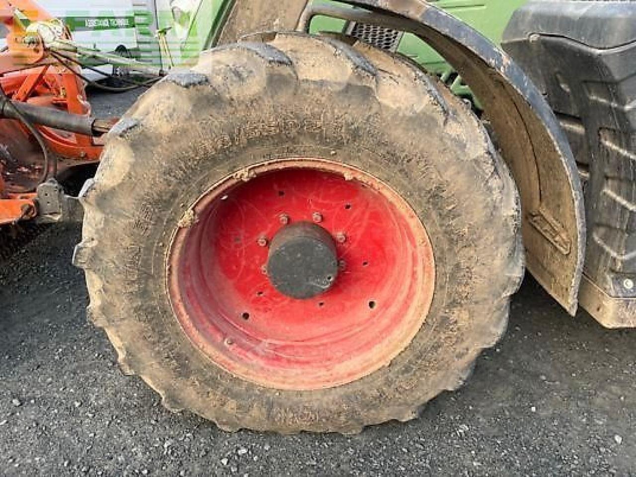 Traktor του τύπου Fendt 516 profi plus, Gebrauchtmaschine σε MONFERRAN (Φωτογραφία 7)