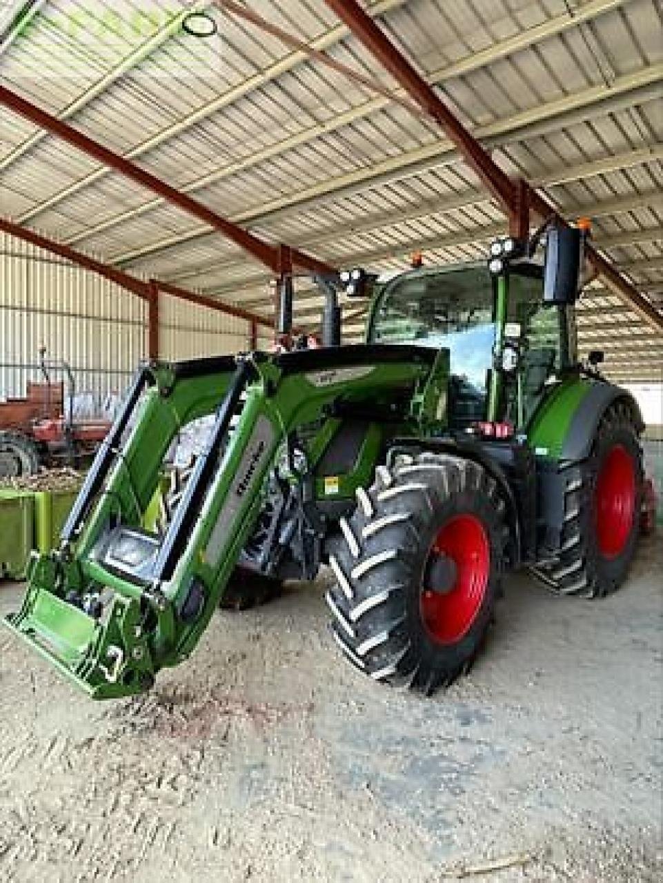 Traktor del tipo Fendt 516 profi plus, Gebrauchtmaschine en MONFERRAN (Imagen 2)