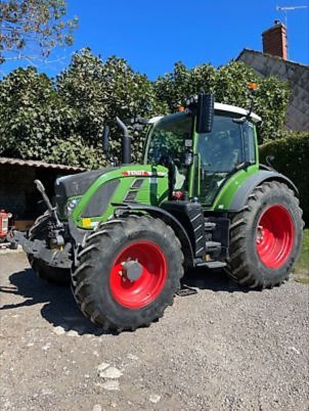 Traktor типа Fendt 516 PROFI PLUS, Gebrauchtmaschine в PEYROLE (Фотография 1)