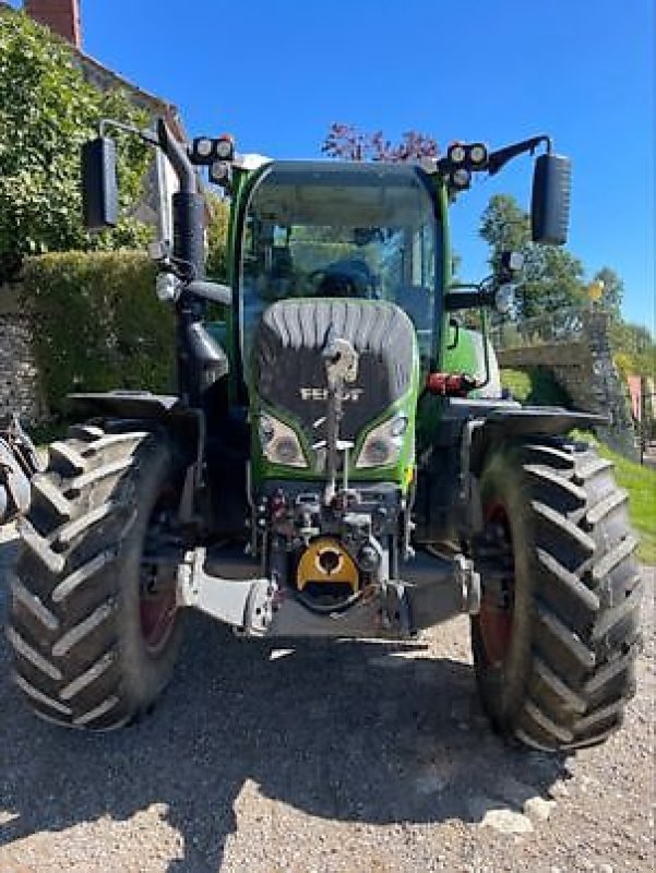 Traktor типа Fendt 516 PROFI PLUS, Gebrauchtmaschine в PEYROLE (Фотография 4)